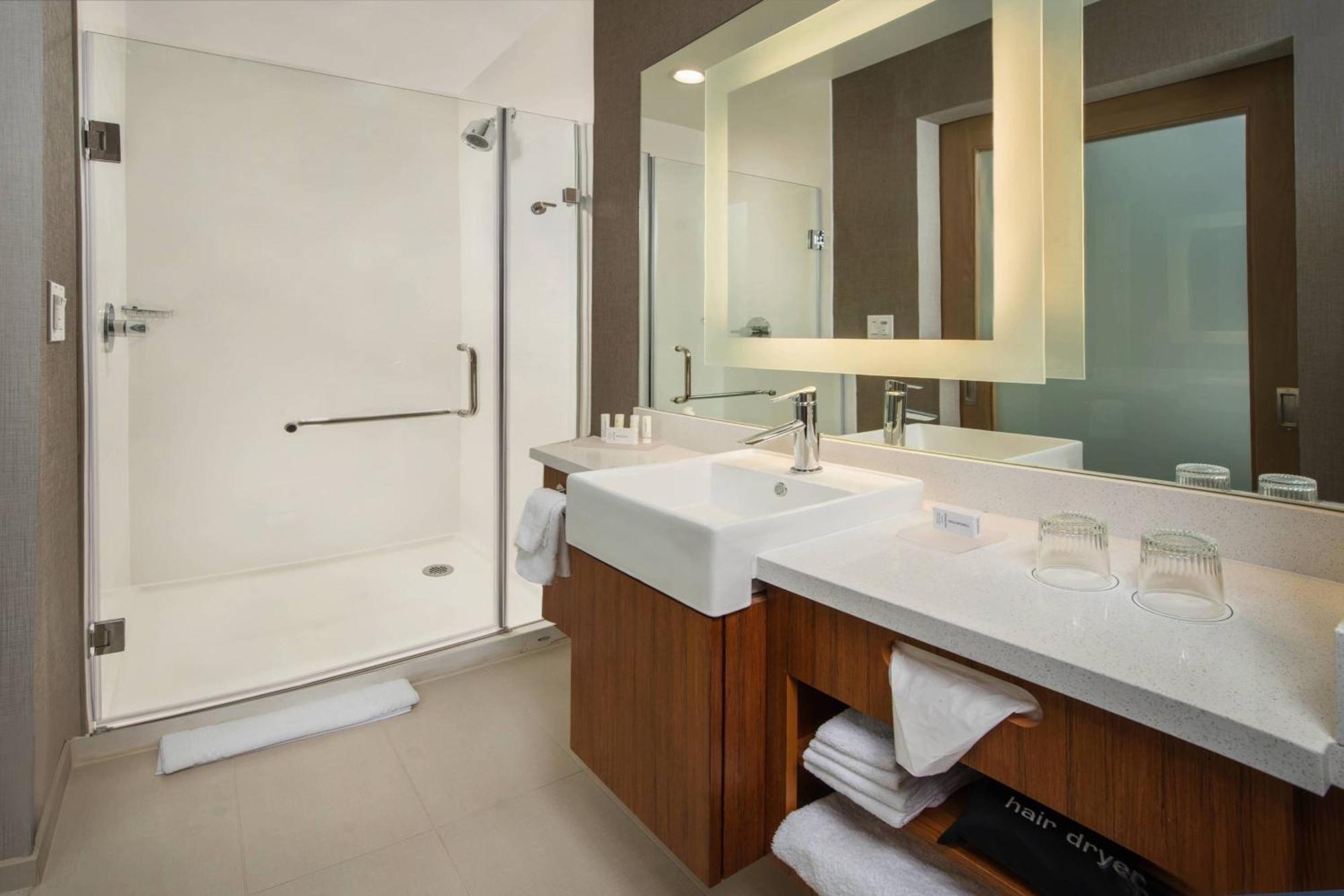สปริงฮิลล์ สวีท เกนส์วิลล์ เฮย์มาร์เก็ต Hotel ภายนอก รูปภาพ